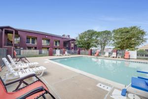 Gallery image of Days Inn by Wyndham College Station University Drive in College Station