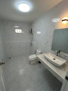 Koupelna v ubytování Pool villa copacolanta + 50 fotografií