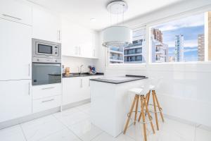 Kuchyňa alebo kuchynka v ubytovaní Penthouse Ancla 461 Levante Beach