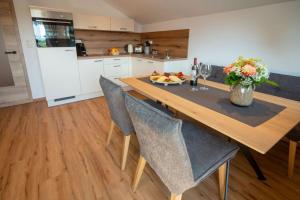 Kuchyň nebo kuchyňský kout v ubytování Ferienwohnung Schäferhütte