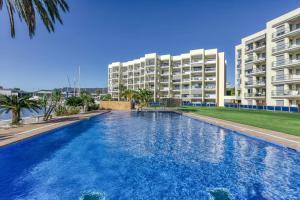 Bazén v ubytování Apartament amb piscina i zona enjardinada nebo v jeho okolí