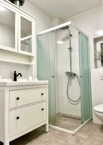 Ένα μπάνιο στο Olive place 2