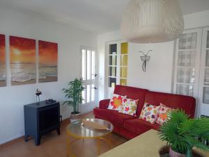 Część wypoczynkowa w obiekcie CASA AMELIA Apartamento Bajo con terraza y jardín Apartamento 1ªPlanta