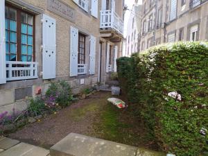 Vonkajšia záhrada v ubytovaní Villa L'Orée du bois