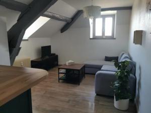 Posezení v ubytování apt cozy refait à neuf à 5min du centre ville