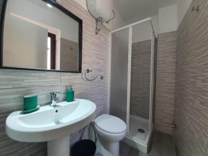 Koupelna v ubytování CASA DINA - Fondi Vertice Rooms