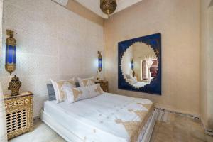 Postel nebo postele na pokoji v ubytování Riad La Fayette Bed & Breakfast
