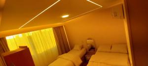 Un lugar para sentarse en Memphis Pyramids View