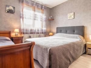 Postel nebo postele na pokoji v ubytování Charmant gîte familial à La Baule avec jardin, terrasse, WiFi et équipements bébé - FR-1-306-1073