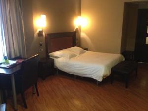 Posteľ alebo postele v izbe v ubytovaní Hotel Del Val