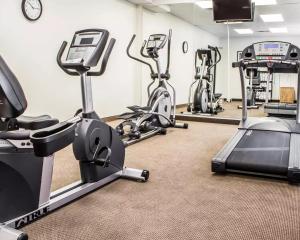 Fitness center at/o fitness facilities sa Sleep Inn and Suites Blackwell I-35
