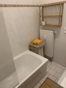 Koupelna v ubytování Design Apartment I, hell, 35 Quadratmeter, Zentral zu Grenze Altstadt Park, Gratis Parkplatz