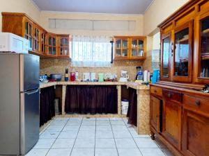 Happy Place Ometepe- Villa totalmente equipadaにあるキッチンまたは簡易キッチン