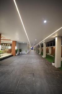 Billede fra billedgalleriet på ROYAL RESIDENCY i Kānnangād + 14 billeder