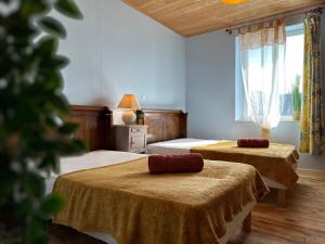 Fotografia z galérie ubytovania Charmante Maison Familiale à 4 Min de la Plage avec Jardin et Parking Privé - FR-1-714-4 v destinácii Moëlan-sur-Mer
