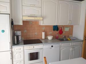 Η κουζίνα ή μικρή κουζίνα στο Haus am Bodden