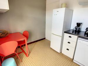 Kuchyňa alebo kuchynka v ubytovaní T3 renove 6 couchages avec parking près plage - Palavas - FR-1-715-12