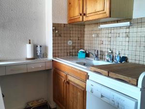 Kjøkken eller kjøkkenkrok på Appartement Villard-de-Lans, 4 pièces, 8 personnes - FR-1-761-6