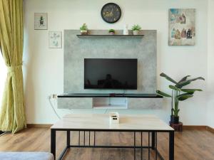 Μια τηλεόραση ή/και κέντρο ψυχαγωγίας στο A.Foo Homestay 4.3 @ Vivacity Megamall Jazz Suite 4