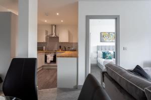Kuchyň nebo kuchyňský kout v ubytování Cosy 1 Bedroom Apartment in Leeds + 8 fotografií