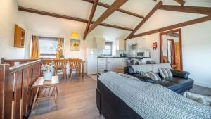 Setusvæði á Lovely 3 Bedroom Holiday Cottage nr Bude