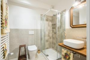 Koupelna v ubytování Casa nel cuore di Radicondoli