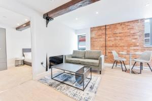 Χώρος καθιστικού στο Characterful 1 Bed Apartment in Burton-on-Trent +9 φωτογραφίες