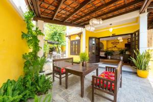 O zonă de relaxare la Ohana Hoian Villa