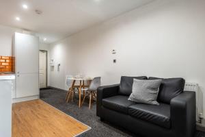 Χώρος καθιστικού στο Centrally Located 1 Bed Budget Flat in Halifax +3 φωτογραφίες