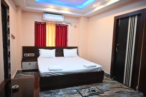 Fotografie z fotogalerie ubytování Hotel Tulusi Inn ! Bolpur, Shantiniketan v destinaci Bolpur