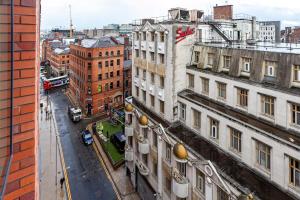 an aerial view of a city street with buildings at Spacious 2 Bed Apartment in Central Manchester in Manchester