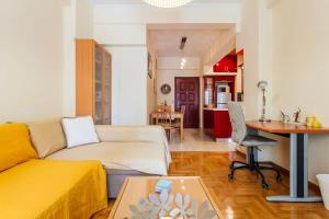 Posedenie v ubytovaní Athens Strawberry Hideaway - City Chic Retreat