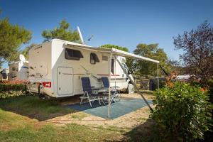 罗维尼Maistra Camping Polari Pitches的相册照片