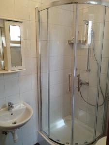 Koupelna v ubytování Apartmani Melia