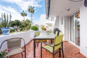 Balkon lub taras w obiekcie Sol y Paz 3, Nice apartment with great location