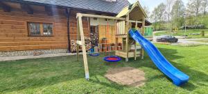 Herní místnost nebo prostor pro děti v ubytování Chalupa Pod Větrným Vrchem