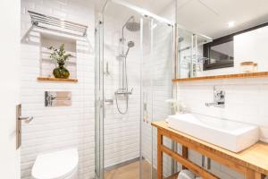 Koupelna v ubytování Casa Bella Gracia by Aspasios + 19 fotografií