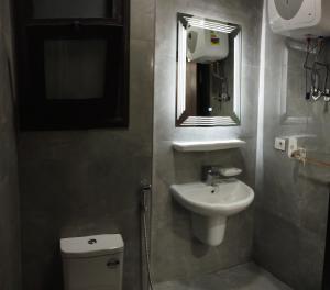 شاليهات فندقيه بورتوسعيد tesisinde bir banyo