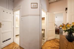 Kép BpR W21 Retro Home with balcony szállásáról Budapesten a galériában Még 20 kép