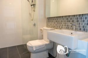 Highpark Suites at Petaling Jaya, Kelana Jaya by Plush的一间浴室