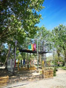 Детская игровая зона в Mobile Home La Tranche sur Mer 6 personnes