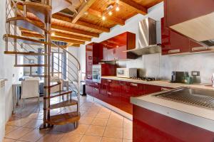 Kuchyň nebo kuchyňský kout v ubytování Casa vacanze vigna del Lago + 18 fotografií