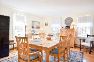 Fotografie z fotogalerie ubytování Lovely Home Close to Bike Bath and Beach v destinaci Eastham