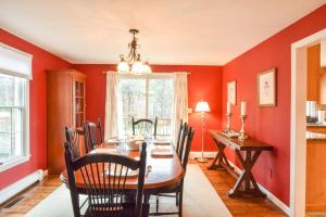 Φωτογραφία από το άλμπουμ του Beautiful Spacious Family Retreat w Pool σε Eastham +24 φωτογραφίες