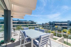 A balcony or terrace at Oasis 325 First Floor