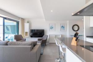 A television and/or entertainment centre at Oasis 325 First Floor