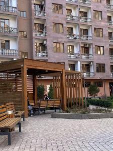 Galería fotográfica de Cozy apartment in Adonts en Ereván