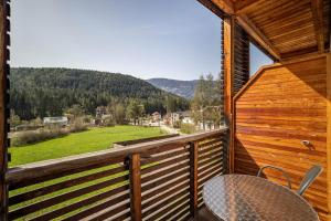 Foto sihtkohas Issengo asuva majutusasutuse Silbernagl direkter Blick zum See galeriist +17 fotot