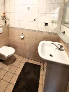 A bathroom at Penzión Villa Agnes