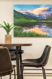 Gallery image of Mtn Studio- Waffle maker -King Bed-Kid Friendly in Cascade-Chipita Park